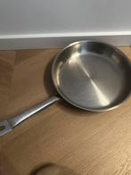 Demeyere Resto 32 cm koekenpan, Huis en Inrichting, Ophalen, Zo goed als nieuw, Koekenpan of Braadpan
