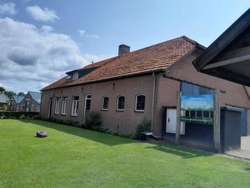 Rode Mulden dakpannen beschikbaar voor biedingen