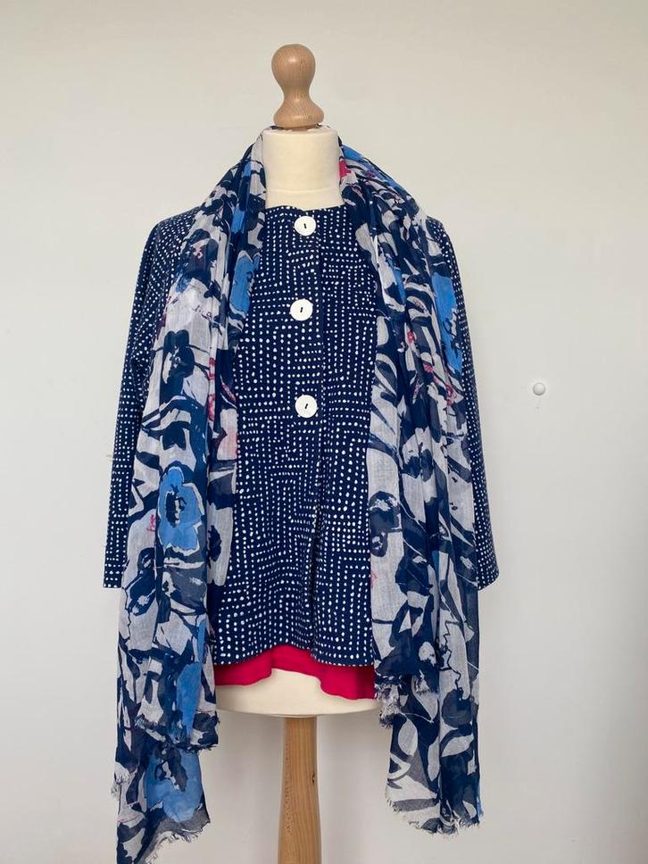 Kyra set – Jasje, top & sjaal, Kleding | Dames, Jasjes, Kostuums en Pakken, Zo goed als nieuw, Jasje, Maat 42/44 (L), Blauw, Ophalen of Verzenden