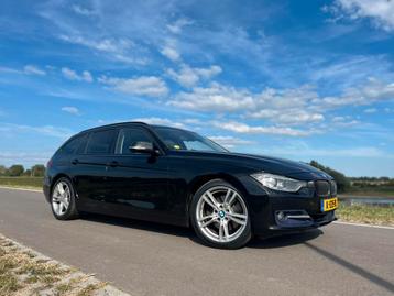 BMW 3-Serie 330D F31 High Executive Touring AUT 2014 Zwart beschikbaar voor biedingen