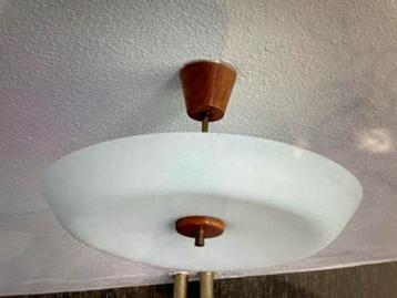 Retro hanglamp beschikbaar voor biedingen