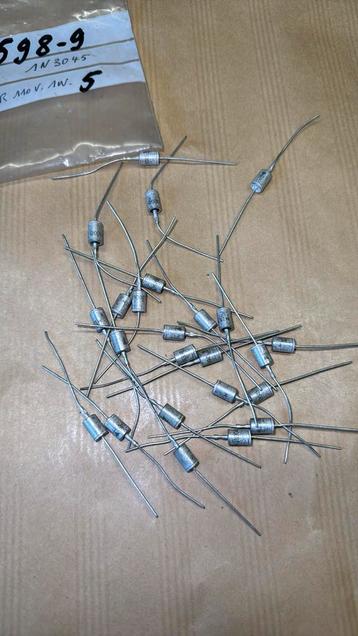 Zener Diode 110v 1w 1N3045 beschikbaar voor biedingen