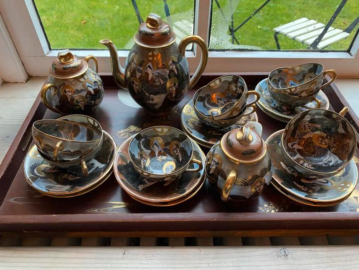 Japans porseleinen Theeservies, Handbeschilderd, Antiek en Kunst, Antiek | Servies compleet, Ophalen