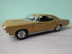 1966 Pontiac GTO Ertl 1:18 Gold / Red Line Wheels, Hobby en Vrije tijd, Modelauto's | 1:18, Ophalen of Verzenden, Zo goed als nieuw