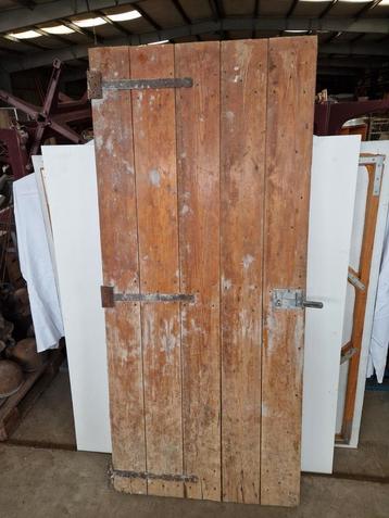 Oude schuur deur 190x84 beschikbaar voor biedingen