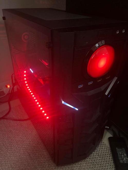 Gaming pc behuizing sharkoon, Computers en Software, Computerbehuizingen, Gebruikt, Ophalen of Verzenden