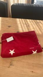 Nieuw gant babydeken rood met sterren dubbellaags gebreid, Ophalen of Verzenden, Nieuw, 85 tot 100 cm, Deken