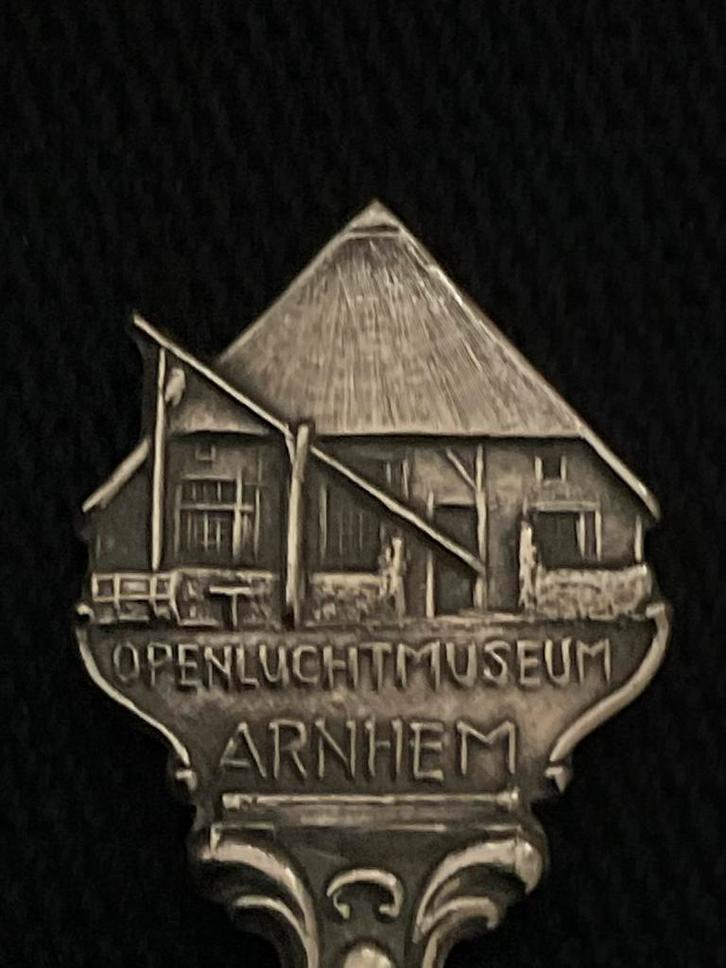 Lepeltje uit Arnhem, Antiek en Kunst, Antiek | Bestek, Ophalen of Verzenden