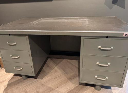 Retro vintage stalen bureau jaren ’70 – 151x76 cm – HPL blad, Huis en Inrichting, Bureaus, Gebruikt, Bureau, Ophalen