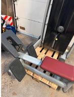 Technogym selection pulley / row / seated row, Sport en Fitness, Fitnessmaterialen, Ophalen, Benen, Gebruikt, -