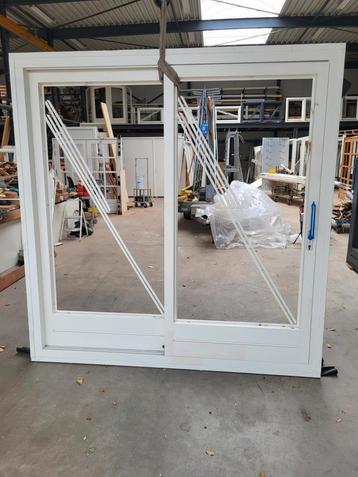 Hardhouten hefschuifpui afm br 228 x h 233 kozijn 13.9 cm b  beschikbaar voor biedingen