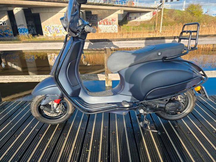 Vespa Sprint 2020 80cc, Fietsen en Brommers, Scooters | Vespa, Zo goed als nieuw, Overige modellen, Maximaal 45 km/u, Benzine