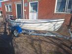 Vis/toerboot met trailer en buitenboordmotor, Watersport en Boten, Vis- en Consoleboten, Ophalen, Tot 10 pk, Zo goed als nieuw