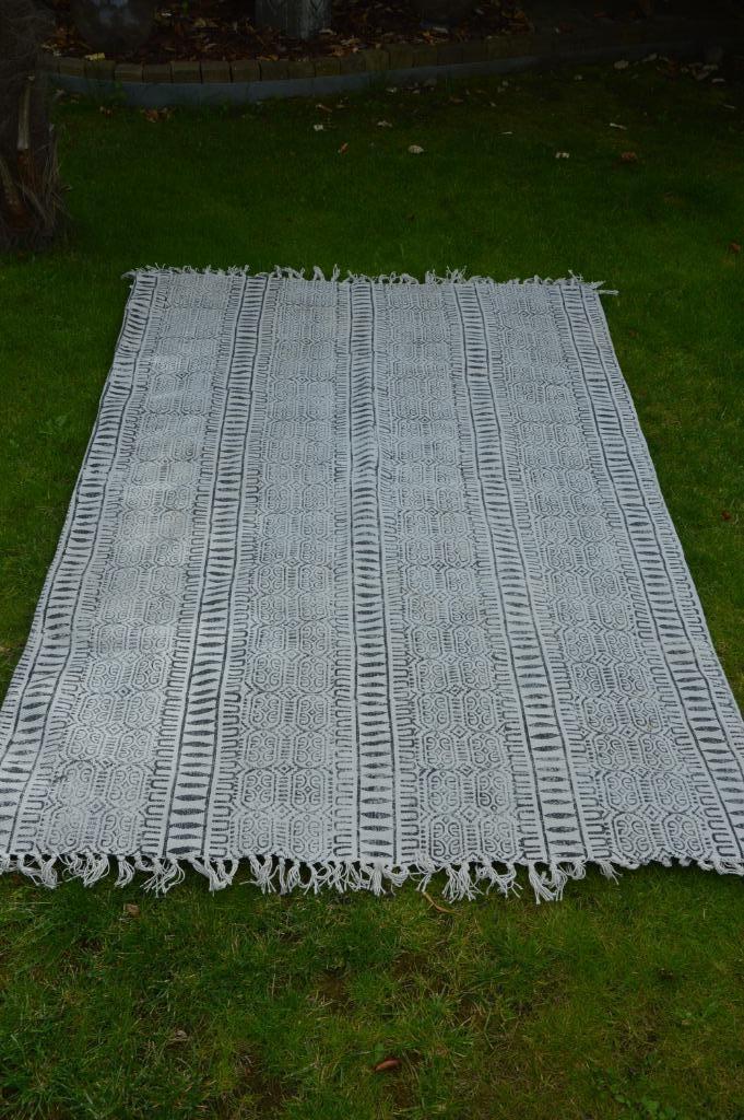 Handgeweven kleed uit India /Indiaas vloerkleed ,merk Nordal, Huis en Inrichting, Woonaccessoires | Plaids en Woondekens, Gebruikt