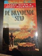 SF boeken Larry Niven, Boeken, Ophalen of Verzenden, Gelezen