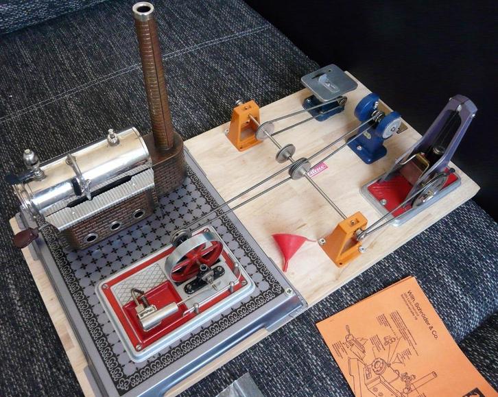 Wilesco D12 stoommachine met aandrijfmodellen, Hobby en Vrije tijd, Modelbouw | Overige, Gebruikt, Groter dan 1:32, Ophalen of Verzenden