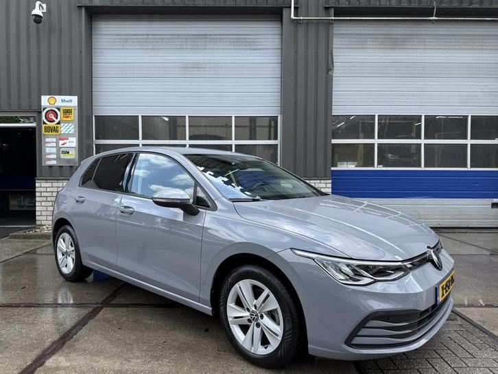 Volkswagen Golf 1.0 TSI Life (bj 2024), Auto's, Volkswagen, Bedrijf, Te koop, Golf, ABS, Achteruitrijcamera, Adaptive Cruise Control