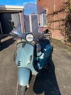 Customized blauwe Vespa primavera, Fietsen en Brommers, Scooters | Vespa, Ophalen, Overige modellen, Maximaal 45 km/u, Zo goed als nieuw
