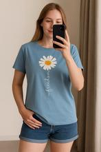 Lichtblauw T-shirt met madelief en tekst – Grawell – Maat L, Kleding | Dames, T-shirts, Blauw, Maat 42/44 (L), Ophalen of Verzenden