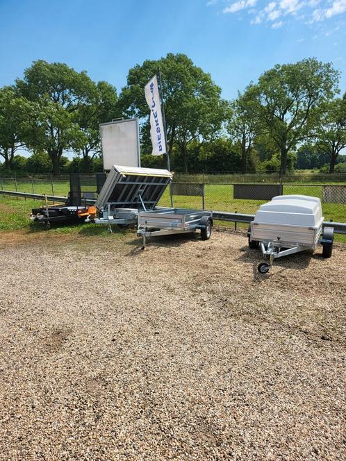 Overname bedrijf voor aanhangwagens en caravans, Zakelijke goederen, Exploitaties en Overnames
