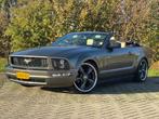 Ford Mustang Cabrio 4.0 V6 uit 2005, Auto's, 4009 cc, Cabriolet, 4 stoelen, 1465 kg