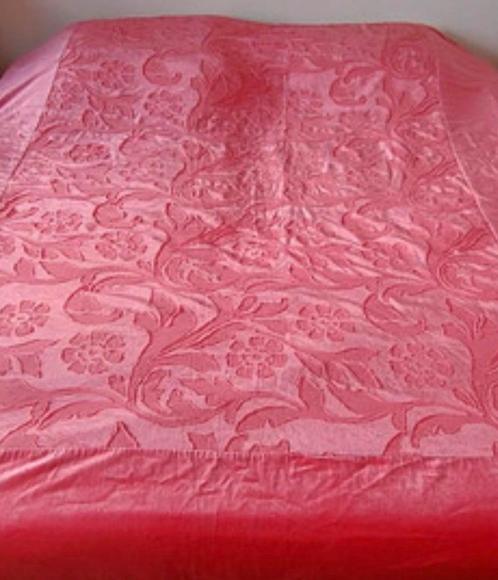 Roze sprei ZARA HOME, Huis en Inrichting, Slaapkamer | Beddengoed, Gebruikt, Overige typen, Tweepersoons, Ophalen of Verzenden