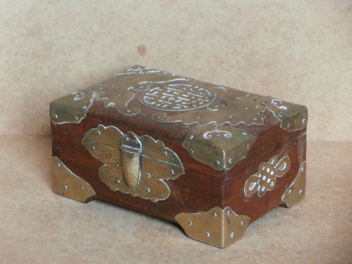 Chinees sieradenkistje koperbeslag juwelen sieraden kistje, Antiek en Kunst, Kunst | Niet-Westerse kunst, Ophalen of Verzenden
