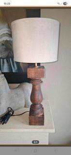 Balusterlamp met velourse kap., Huis en Inrichting, Lampen | Tafellampen, Ophalen of Verzenden, Zo goed als nieuw, 50 tot 75 cm