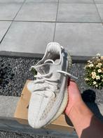 Yeezy 350, Wit, Ophalen of Verzenden, Yeezy, Sneakers of Gympen