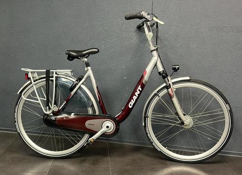 Giant ST Damesfiets goedkoop bij budgetbikeleiden, Fietsen en Brommers, Fietsen | Dames | Damesfietsen, Gebruikt, Giant, Versnellingen
