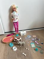 Dierenarts barbie met hond en kat 1996, Ophalen of Verzenden, Zo goed als nieuw, Barbie