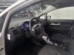 Toyota Auris 1.8 Full Hybrid Aspiration slechts 94620 KM! 1e, Auto's, Gebruikt, 4 cilinders, Wit, Origineel Nederlands