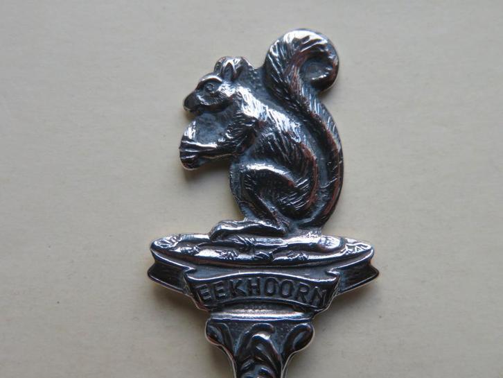 Verzilverd lepeltje Dierenbescherming Eekhoorn, Antiek en Kunst, Antiek | Bestek, Verzenden