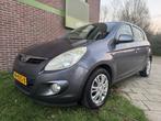 Hyundai i20 1.2i Dynamic*2010#Airco|Pdc|Apk|T-Haak|Nap, Auto's, Gebruikt, Zwart, 4 cilinders, Origineel Nederlands