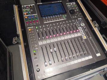 Roland M380 + s1608