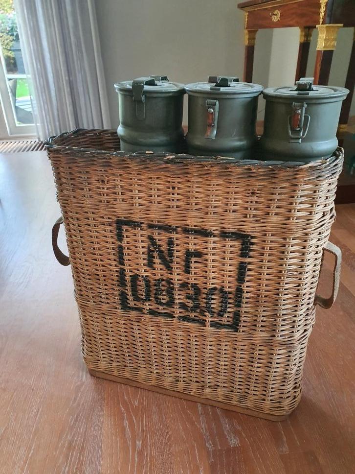 Duits/Zwitsers 10.5 cm Howitzer Wicker artillerie draagmand, Verzamelen, Militaria | Tweede Wereldoorlog, Landmacht, Hulzen of Bodemvondsten