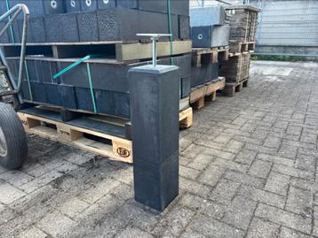 Betonpoer 15 x 15 x 60 cm beschikbaar voor biedingen