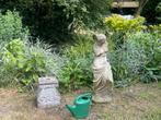 Zware sokkel en groot (1.20m) tuinbeeld Venus van Milo, Ophalen, Gebruikt, Beton, Mensenbeeld