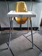 Ikea kinderstoel met eetblad, Kinderen en Baby's, Kinderstoelen, Ophalen of Verzenden, Gebruikt, Meegroeistoel, Gordel(s)