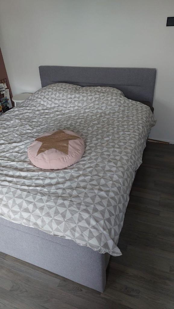 Boxspring Umix 160 x 200, Huis en Inrichting, Slaapkamer | Boxsprings, Zo goed als nieuw, 160 cm, 200 cm, Tweepersoons, Grijs
