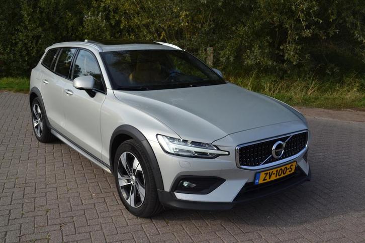 Volvo V60 Cross Country 2.0 T5 AWD Pro Polestar Engineered N, Auto's, Volvo, Bedrijf, Te koop, V60, 4x4, ABS, Achteruitrijcamera