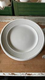 Wedgwood EDME borden 32 cm, Ophalen of Verzenden, Zo goed als nieuw, Bord(en), Wedgwood