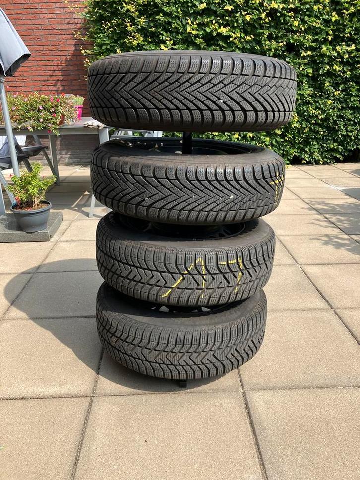 Winterbanden op velg, Auto diversen, Overige Auto diversen, Ophalen