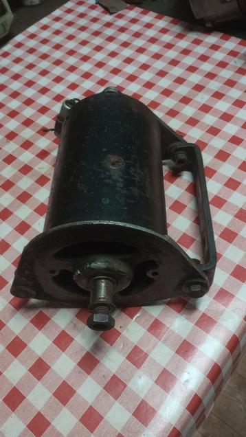 Dynamo Ford major dexta ferguson beschikbaar voor biedingen