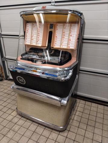Jukebox AMI H 100 heel origineel, glazen top en glazen ruit beschikbaar voor biedingen