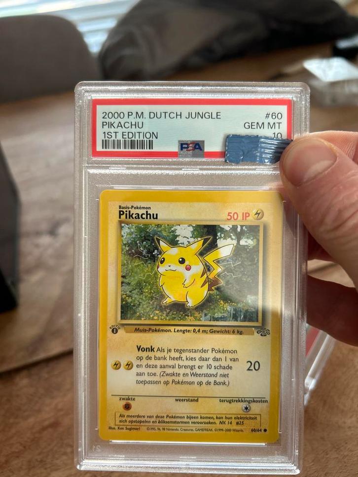 Pikachu Jungle 1st Edition PSA 10 - Zeldzaam!, Hobby en Vrije tijd, Verzamelkaartspellen | Pokémon, Zo goed als nieuw, Losse kaart