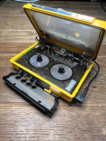 Sony walkman WM-F107 Solar beschikbaar voor biedingen