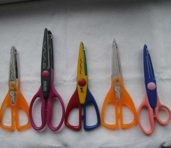 5 kartelscharen in goede staat, Hobby en Vrije tijd, Knutselen, Zo goed als nieuw, Gereedschap of Toebehoren, Ophalen of Verzenden
