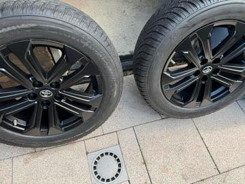 Toyota Rav4 18 inch velgen met winterbanden (2022) beschikbaar voor biedingen