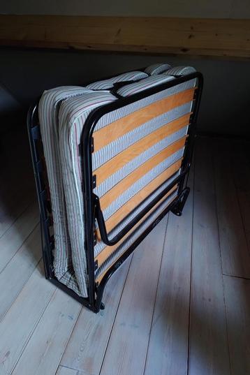 bijna gratis opklapbed met matras beschikbaar voor biedingen